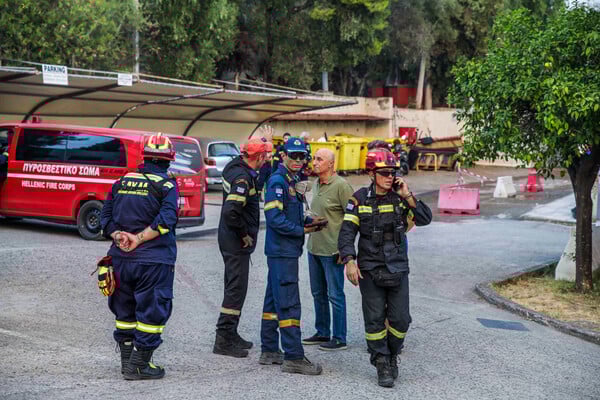 Φωτιά στην Πάτρα: Επιστρέφουν οι ασθενείς στο Καραμανδάνειο