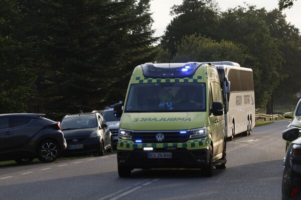 Δανία: Επιβατικό τρένο συγκρούστηκε με όχημα - Ένας νεκρός, πολλοί τραυματίες 