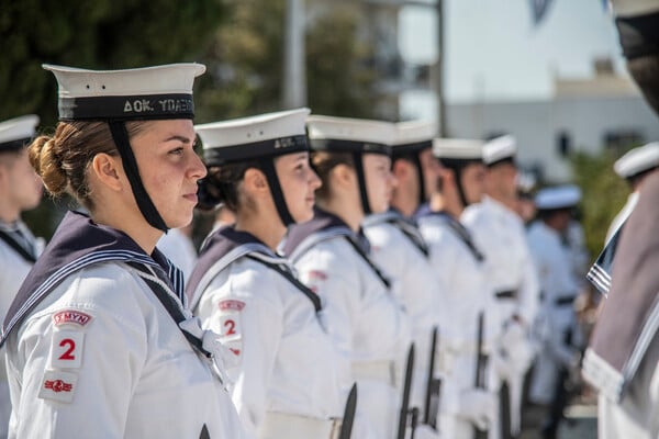 Ο φετινός Δεκαπενταύγουστος στην Τήνο μέσα από 20 φωτογραφίες