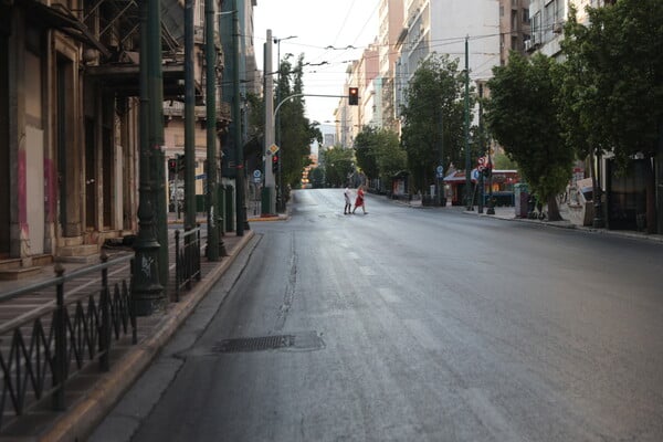 Έρημη πόλη η Αθήνα τον Δεκαπενταύγουστο