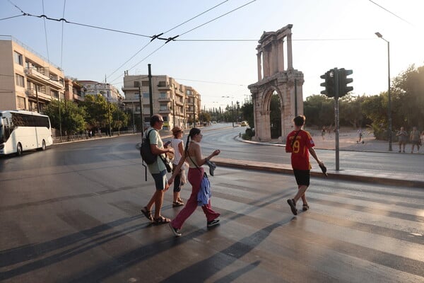 Έρημη πόλη η Αθήνα τον Δεκαπενταύγουστο