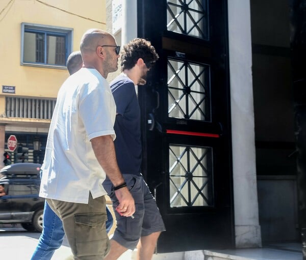 Φωτιά στην Πάτρα: Απολογείται τη Δευτέρα ο 25χρονος που κατηγορείται για εμπρησμό 