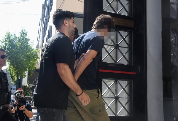 Φωτιά στην Πάτρα: Στον ανακριτή ο 25χρονος που κατηγορείται για εμπρησμό 