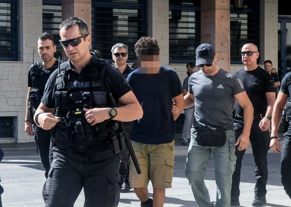 Φωτιά στην Πάτρα: Ο 25χρονος απολογείται ξανά την Τρίτη με τον νέο συλληφθέντα