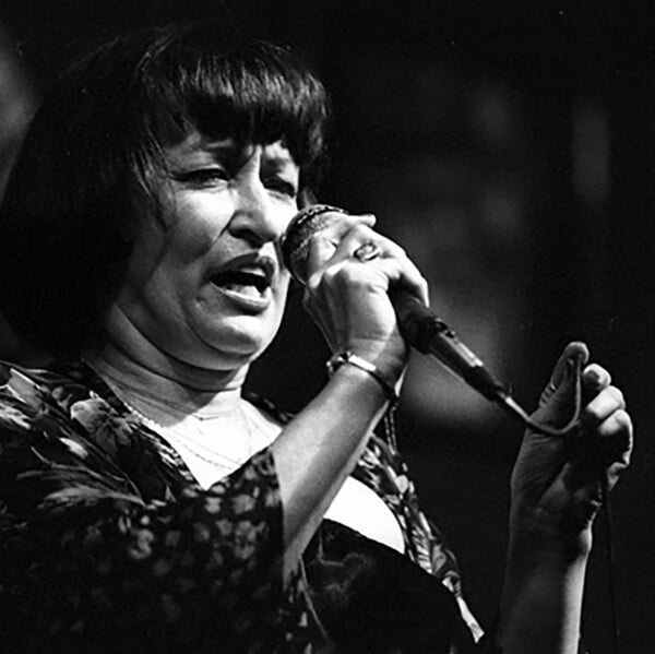 Sheila Jordan: μια μεγάλη τραγουδίστρια της τζαζ, που πέθανε πριν από λίγες μέρες