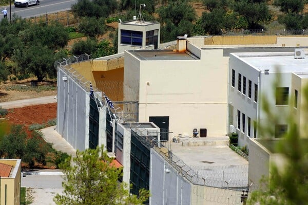 Ναύπλιο: Μαζική τροφική δηλητηρίαση στις Δικαστικές Φυλακές