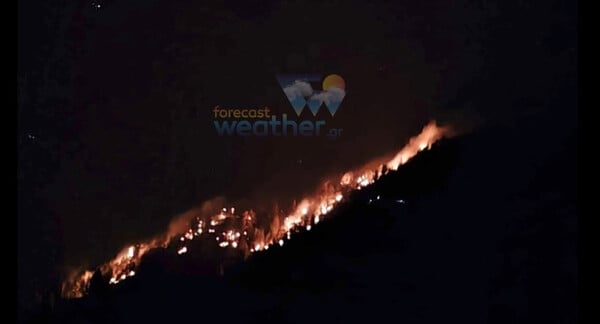Γρεβενά: Μαίνεται η φωτιά στη Βάλια Κάλντα - Ισχυροί άνεμοι στην περιοχή
