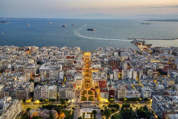 Θεσσαλονίκη: Συνελήφθη άνδρας σε πάρκο για προσβολή γενετήσιας αξιοπρέπειας νεαρών κοριτσιών