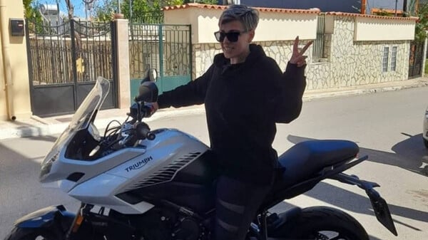 Τροχαίο δυστύχημα στην Αταλάντη: «Έτρεχε και παραβίασε το STOP» υποστηρίζει ο σύζυγος της 32χρονης