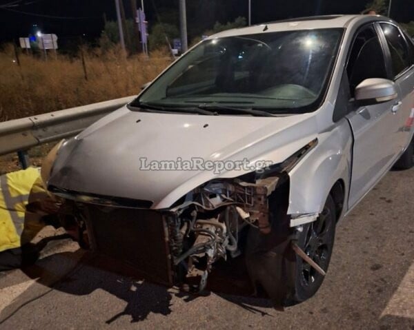 Τροχαίο δυστύχημα στην Αταλάντη: Αυτοκίνητο παραβίασε STOP και συγκρούστηκε με μηχανή - Νεκρή 32χρονη