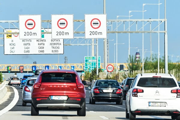 Σε εξέλιξη η μεγάλη επιστροφή των αδειούχων του Αυγούστου στην Αττική - Πού σημειώνεται αυξημένη κίνηση