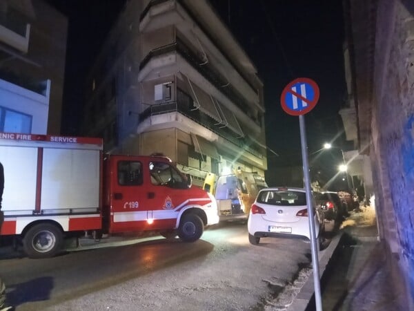 Αγρίνιο: Νεκρή γυναίκα που έπεσε από μπαλκόνι πολυκατοικίας στον 4ο όροφο