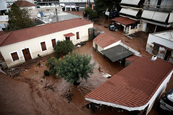 Μάνδρα: Ομόφωνα αθώοι από το Εφετείο οι τρεις κατηγορούμενοι για τις φονικές πλημμύρες