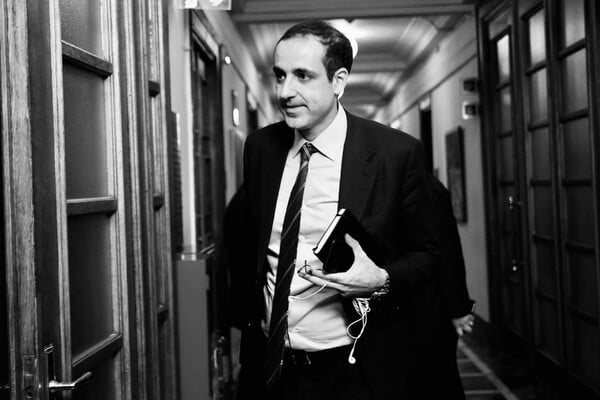 Η Νέα Δημοκρατία και οι δύο επιστροφές που θέλει
