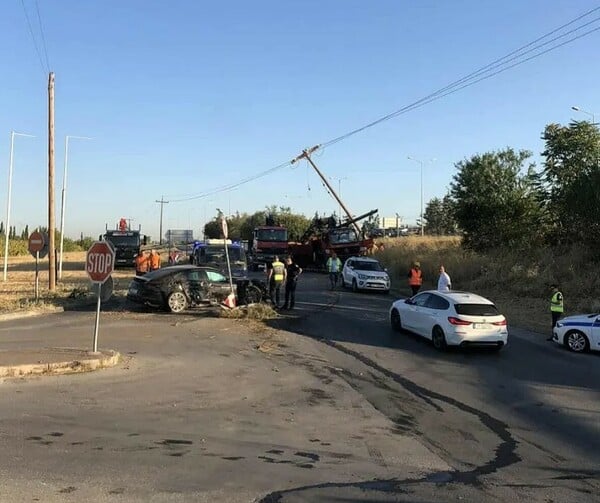 Πώς έγινε το τροχαίο στην εθνική οδό Θεσσαλονίκης-Μουδανιών: «Η μαύρη Porsche έτρεχε με ιλιγγιώδη ταχύτητα»