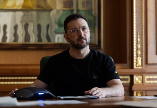 «ΗΠΑ και Ρωσία» θεωρούν πως η Ευρώπη «εμποδίζει παρασκηνιακά» το τέλος του πολέμου στην Ουκρανία