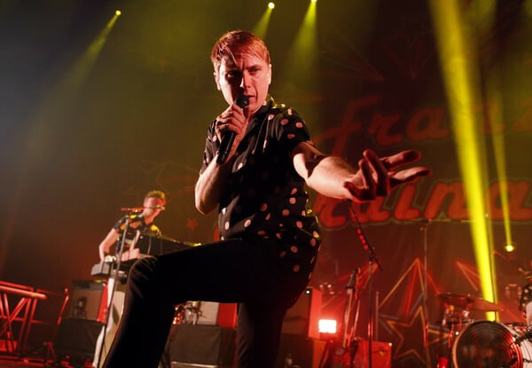 ΕΠΕΞ Το αγαπημένο ελληνικό φαγητό του Alex Kapranos είναι το παστίτσιο