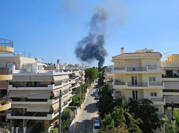 Φωτιά στη σκεπή του μουσικού σχολείου Παλλήνης