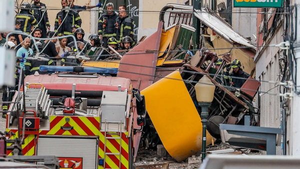 Τρεις νεκροί και τουλάχιστον 20 τραυματίες από τον εκτοχιασμό του ιστορικού τελεφερίκ Γκλόρια στη Λισαβόνα