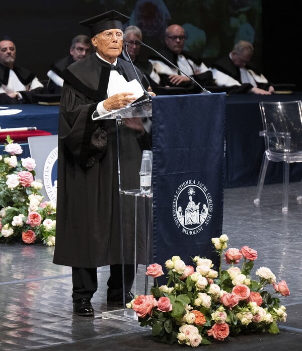 Πέθανε ο Τζόρτζιο Αρμάνι σε ηλικία 91 ετών