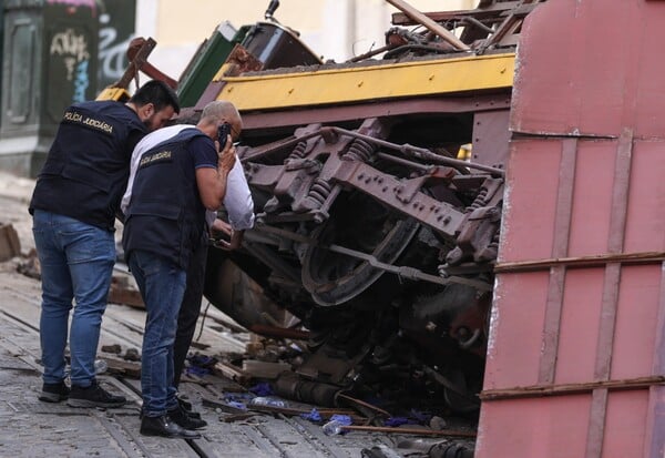 Μαρτυρίες για την τραγωδία στη Λισαβόνα: Στους 16 τελικά οι νεκροί - «Άνθρωποι πήδηξαν από τα παράθυρα»