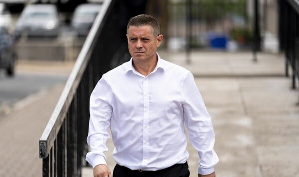 Βρετανία: Ένοχος ο ηθοποιός John Alford για σεξουαλική επίθεση σε κορίτσια 14 και 15 ετών