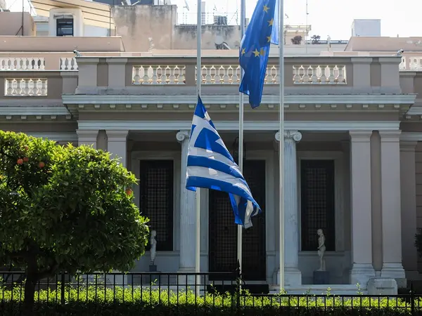 Κυβερνητικές πηγές για Τσίπρα: «Το ποτάμι δεν γυρίζει πίσω, η χώρα πηγαίνει μπροστά»