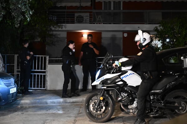 Νεκρό ζευγάρι στον Νέο Κόσμο: Φόνο και αυτοκτονία εξετάζουν οι Αρχές - Με ψυχολογικά προβλήματα ο 74χρονος
