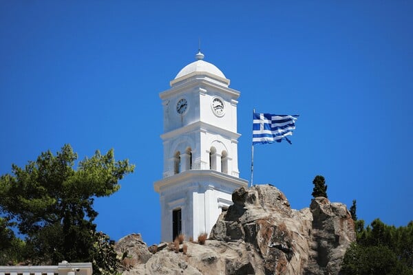 48 ώρες στον Πόρο