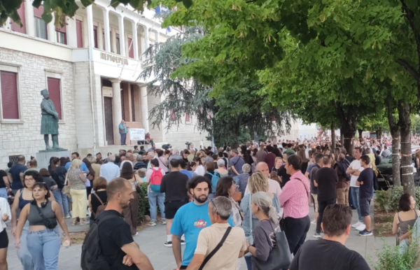 Συγκεντρώσεις για τα Τέμπη σε όλη την Ελλάδα - Το μήνυμα της Μαρίας Καρυστιανού