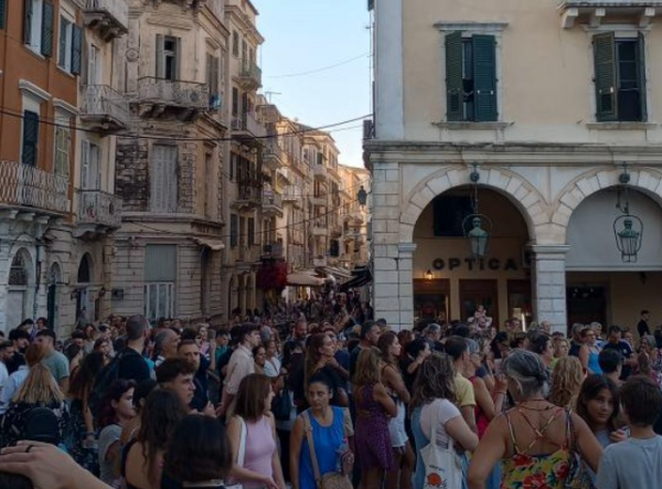 Συγκεντρώσεις για τα Τέμπη σε όλη την Ελλάδα - Το μήνυμα της Μαρίας Καρυστιανού