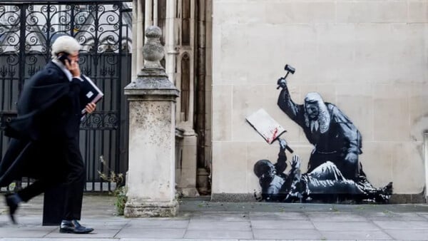 Νέο «αιχμηρό» γκράφιτι του Banksy στο Λονδίνο 