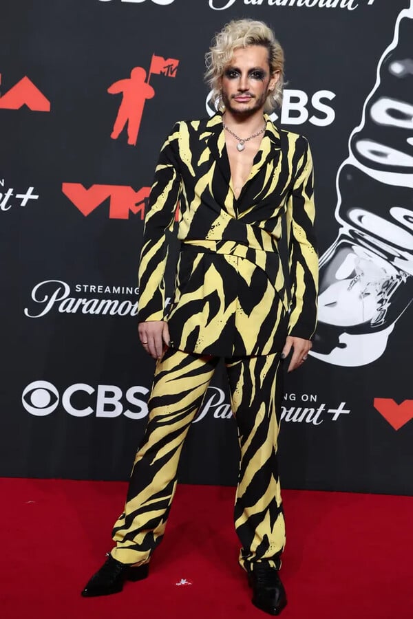 MTV VMAs 2025: Οι καλύτερες, οι χειρότερες και οι πιο περίεργες εμφανίσεις στο κόκκινο χαλί