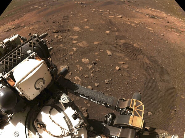 H NASA αποκαλύπτει ενδείξεις ζωής σε βράχους του Άρη – Τι βρήκε το Perseverance