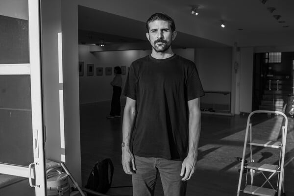 Ο Ευριπίδης Παπαδοπετράκης κάνει τη χαρακτική σύγχρονη τέχνη