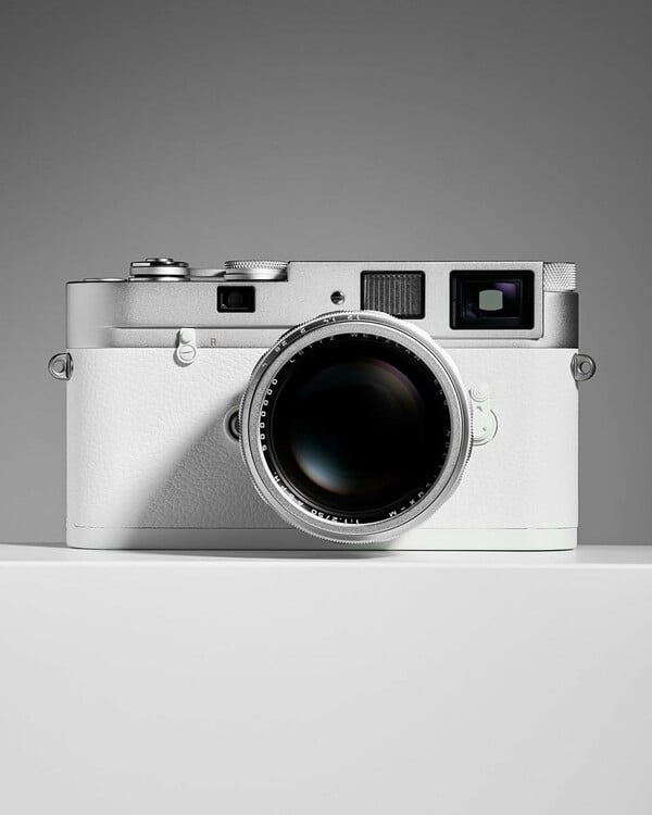 Σε δημοπρασία η φωτογραφική κάμερα Leica Μ-Α του Πάπα Φραγκίσκου