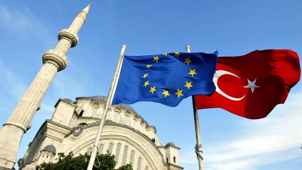 Η Τουρκία θέλει να μπει στο αμυντικό ταμείο της ΕΕ - Κατέθεσε αίτημα για το SAFE