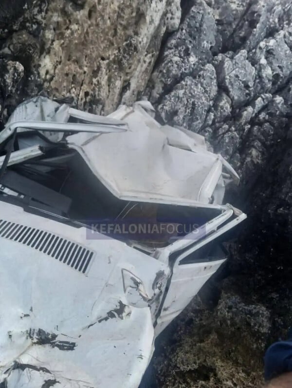 Κεφαλονιά: ΙΧ έπεσε στον γκρεμό - Νεκρός ο 23χρονος οδηγός του
