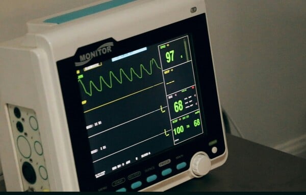Θεσσαλονίκη: Τον τσίμπησε έντομο και έχασε τις αισθήσεις του - Πώς σώθηκε