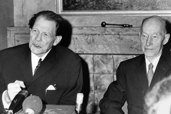 Το μυστικό του 1974: Πώς η Σουηδική Ακαδημία βράβευσε τα «δικά της παιδιά» με Νόμπελ Λογοτεχνίας