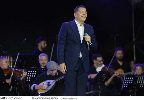 Καλλιμάρμαρο: 60.000 θεατές στη συναυλία – αφιέρωμα στον Γρηγόρη Μπιθικώτση