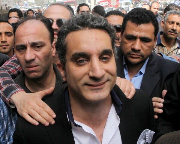 Για τους κωμικούς σε όλο τον κόσμο, τα γέλια συχνά τελειώνουν όταν η δημοκρατία ξεθωριάζει