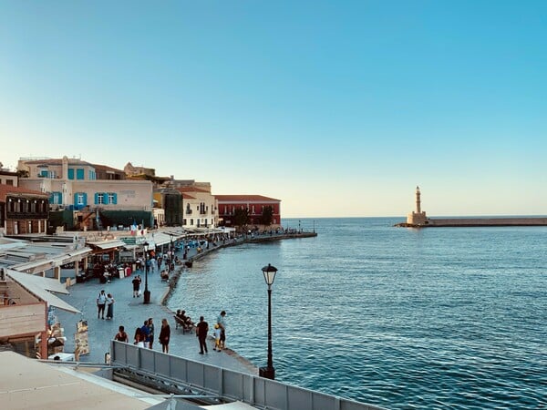 «Στα Χανιά κάνεις μια βόλτα και ηρεμεί το είναι σου»