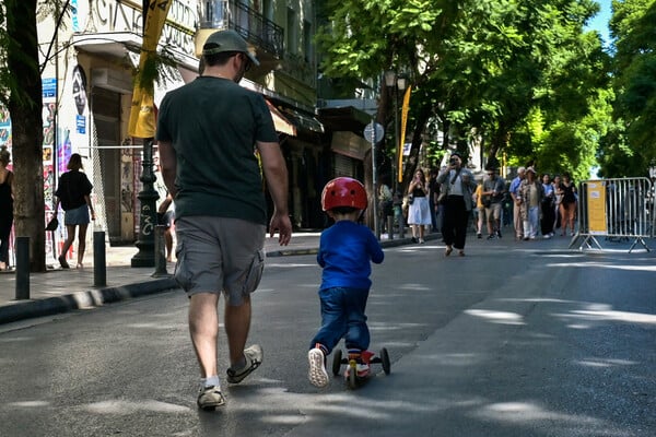 Συνεχίζονται οι κυκλοφοριακές ρυθμίσεις στο κέντρο της Αθήνας λόγω της «Ημέρας χωρίς αυτοκίνητο»