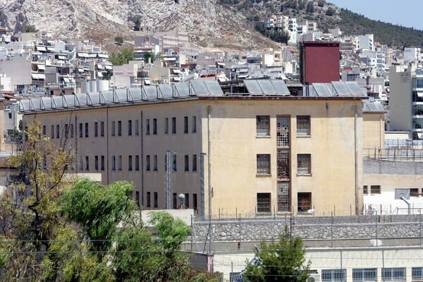 Έρευνες σε κελιά των φυλακών Κορυδαλλού – Τι βρήκαν οι αστυνομικοί 