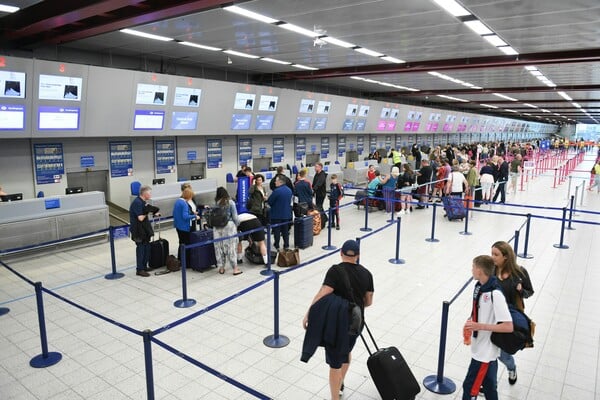 Κυβερνοεπίθεση σε αεροδρόμια: «Βαθιά ανησυχητική» λένε οι ειδικοί - Οι πτήσεις ίσως επηρεαστούν για ημέρες