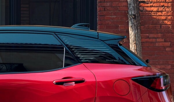 Το Lexus LBX διαθέσιμο με ακόμη πιο στιλάτη έκδοση 