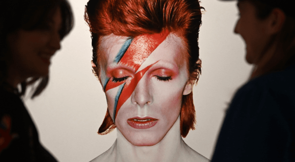 David Bowie: To εξώφυλλο για το «Aladdin Sane» αναμένεται να «σπάσει» ρεκόρ δημοπρασίας