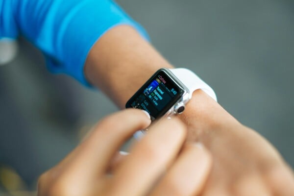 Η Apple λέει ότι το smartwatch της μπορεί να εντοπίσει την υψηλή αρτηριακή πίεση. Πόσο αξιόπιστο είναι;