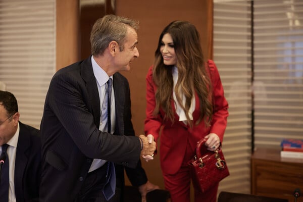 Συνάντηση γνωριμίας Μητσοτάκη - Γκιλφόιλ στη Νέα Υόρκη